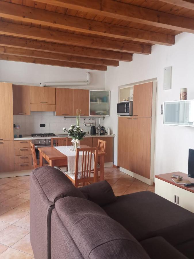 Casa Vacanze Il Tuffetto Olginate Eksteriør billede