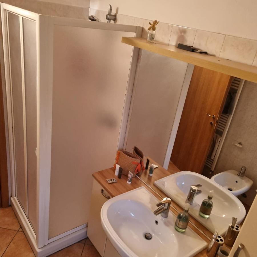Casa Vacanze Il Tuffetto Olginate Eksteriør billede